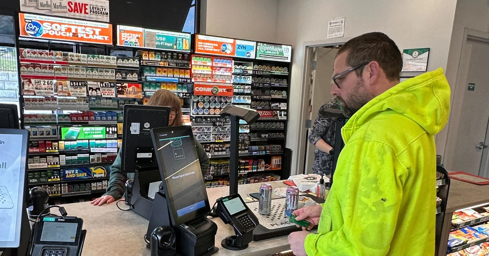 Embracing the Cashless Movement: AI Self-Checkout Systems and the Future of Retail Payments